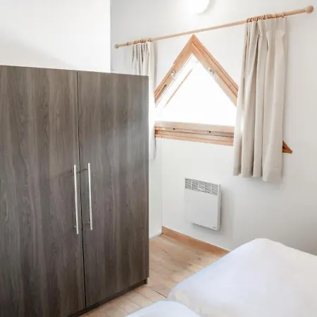 Le Bleu Nr 33 라카펠메라버