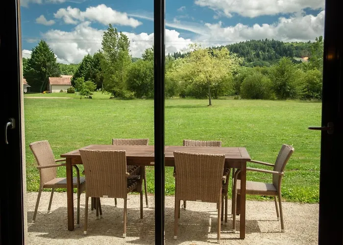 Le Bleu Nr 33 Nyaraló